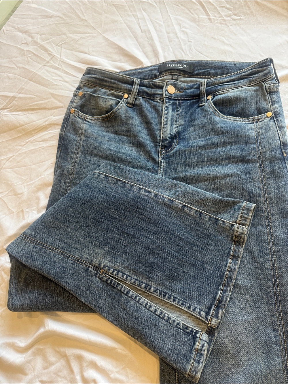 Liverpool Los Angeles Women's Mid Wash Blue Jeans